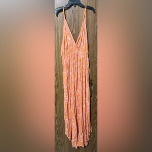 Orange, white floral maxi dress women’s size L NWT